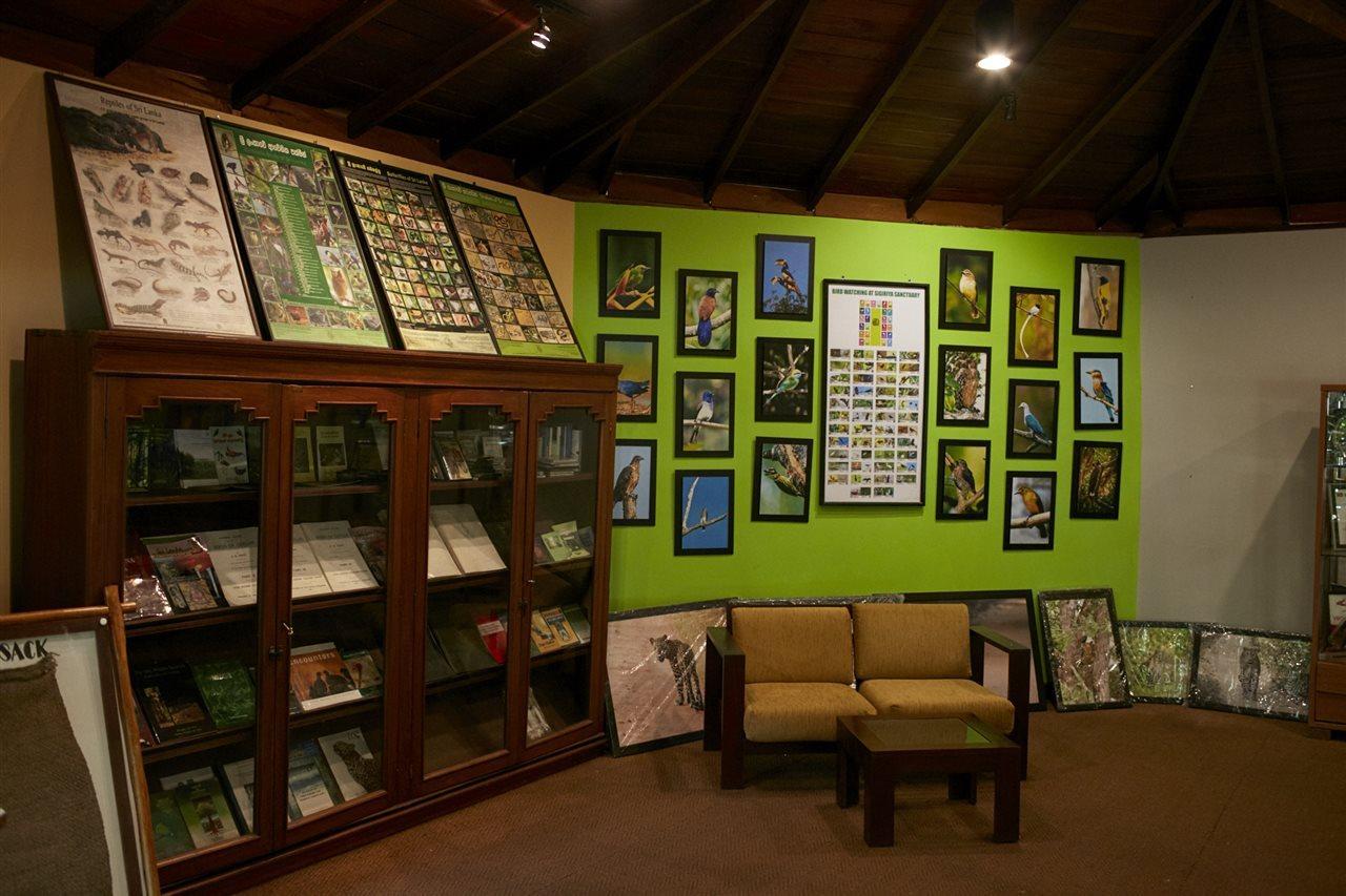Hotel Sigiriya Exterior foto The library
